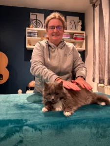 Caroline METIER - Apaiser, rééquilibrer et soutenir le bien-être de vos compagnons